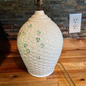 Belleek Kylemore Table Lamp